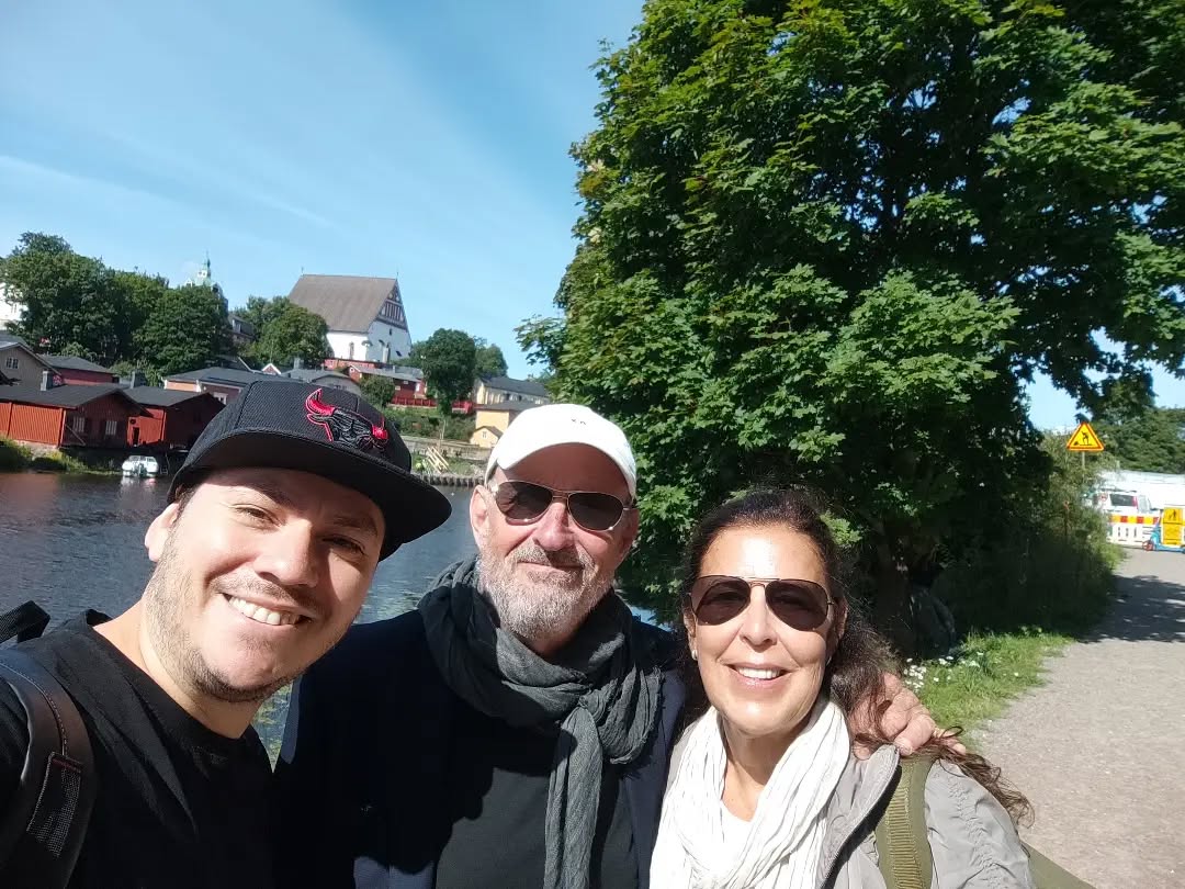 One of the sunny Porvoo visits this week 🌞 #happyguidehelsinki 💚 #greenactivities #sustainabletravelfinland @thisisfinlandofficial @ourfinland…