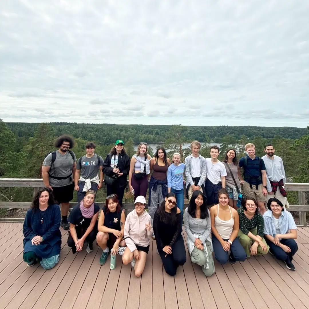 A classic university visit shot from Nuuksio national park 🌲🌞 #happyguidehelsinki #studyabroadfinland 💚 #greenactivities #sustainabletravelfinland…