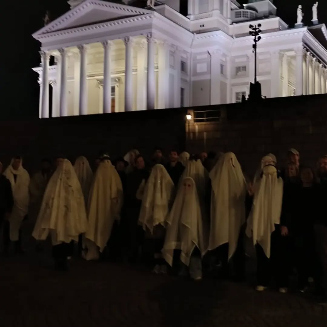 Helsinki Horror Walk Kauhujen Kävely #happyguidehelsinki movement at the Senate Square 😅 @myhelsinki @thisisfinlandofficial @ourfinland…